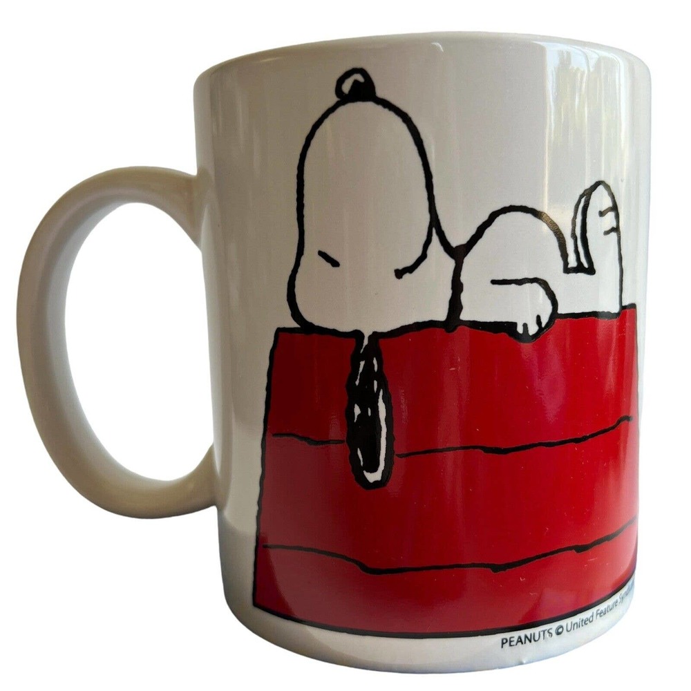 Innovative Designs Charlie Brown Peanuts Snoopy Doghouse Mug Coffee Cup